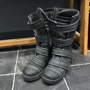 靴 Demobaza Moon Rovers Black W MOON ROVERS BLACK W – DEMOBAZA